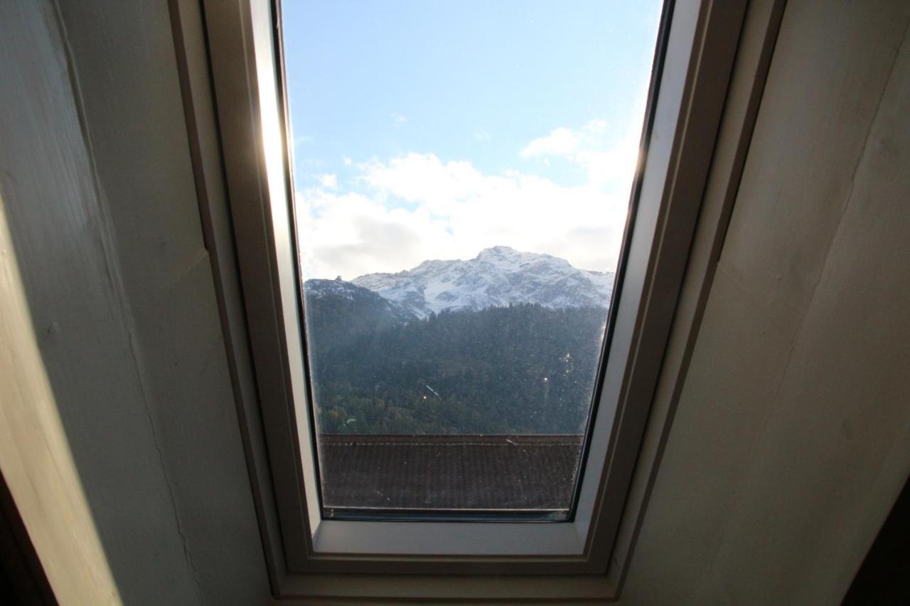 Airolo With Private Parking Apartamento Exterior foto