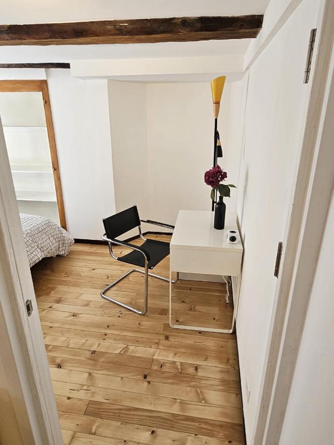Airolo With Private Parking Apartamento Exterior foto