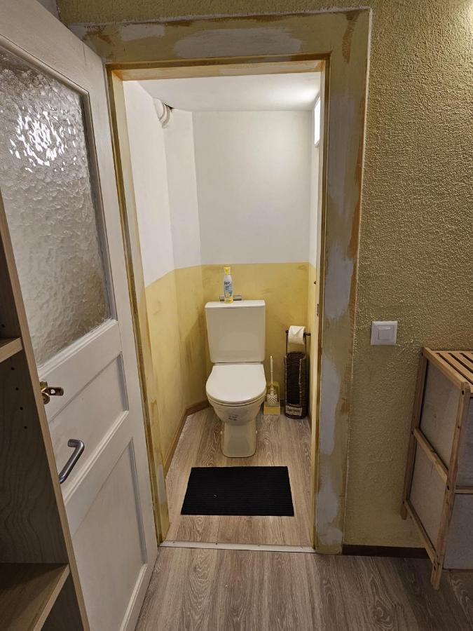 Airolo With Private Parking Apartamento Exterior foto