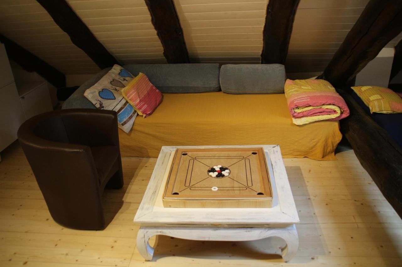 Airolo With Private Parking Apartamento Exterior foto