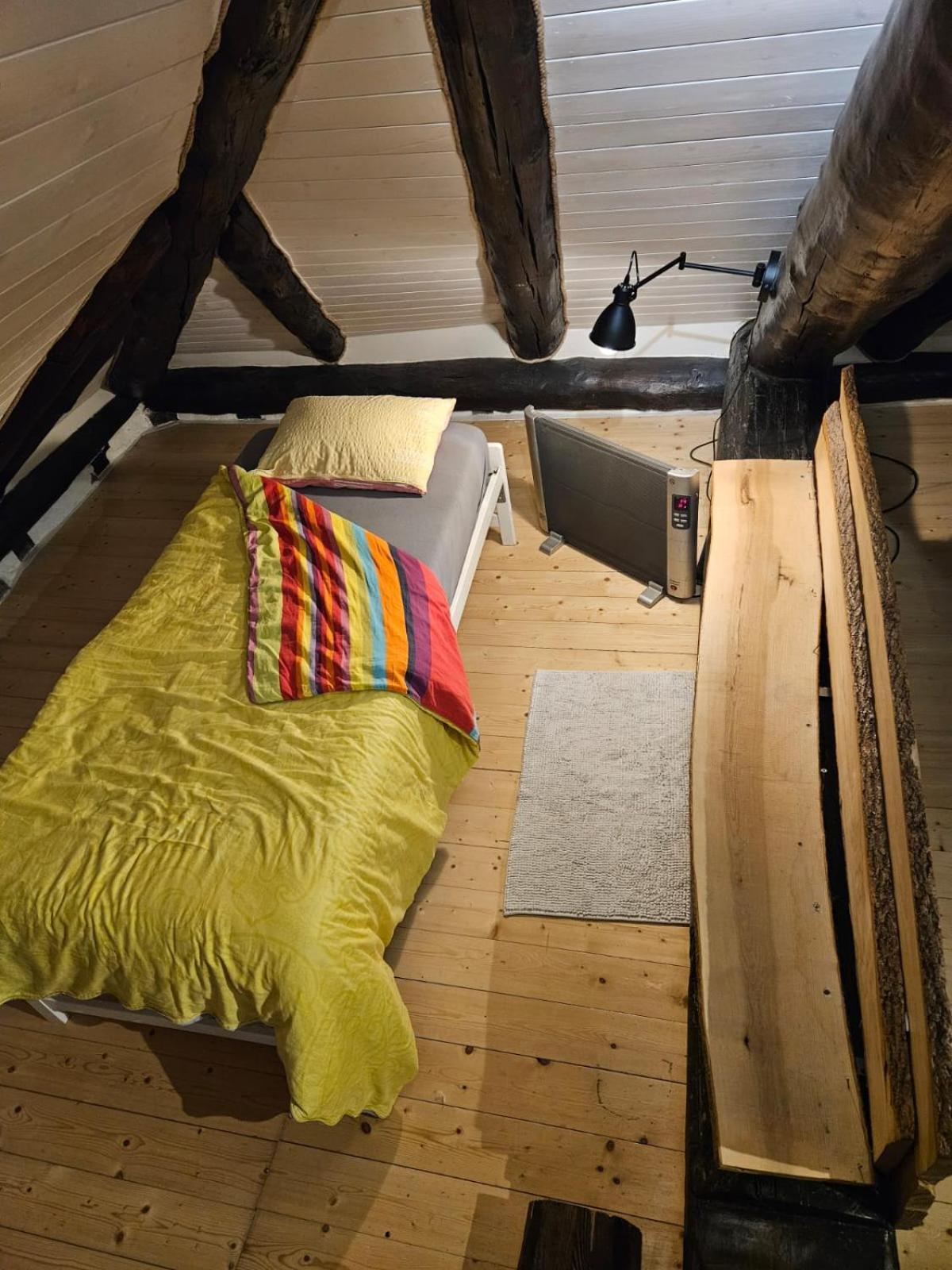 Airolo With Private Parking Apartamento Exterior foto