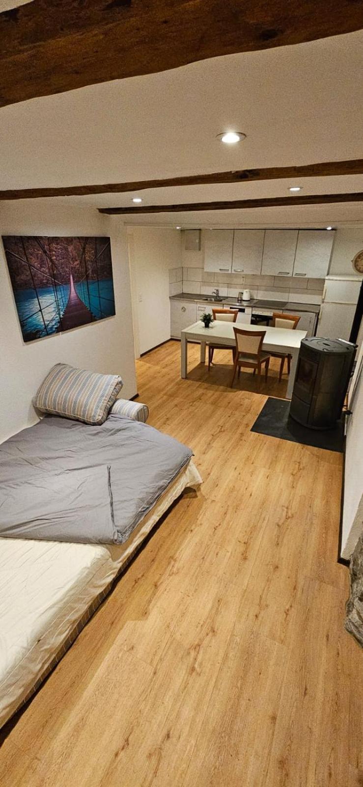 Airolo With Private Parking Apartamento Exterior foto